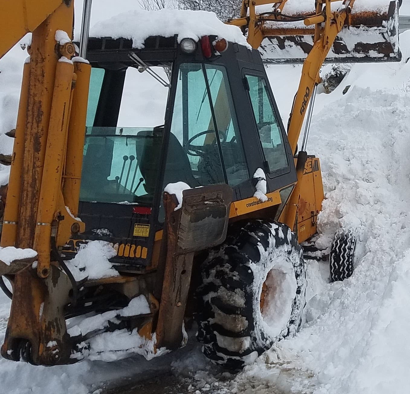Have You Seen This Missing Backhoe Out Of The Fruitland Area?