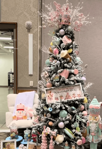 Giving Hearts On Full Display At Trees For Charity Auction Gala