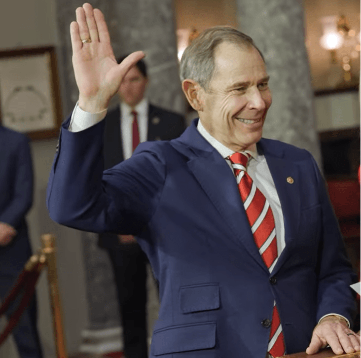 Curtis Sworn In As Senator