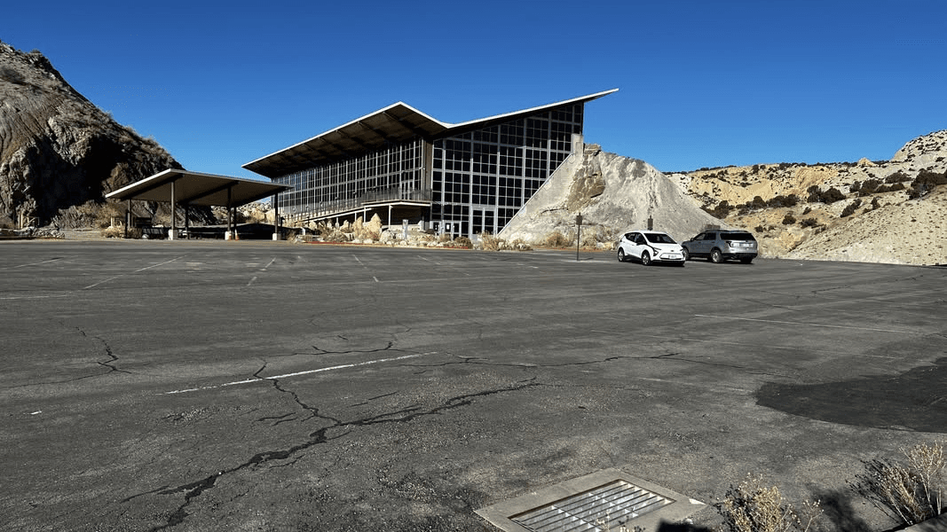 Dinosaur National Monument Tips During Quarry Closure