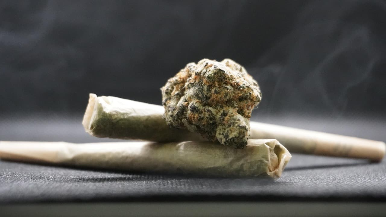 Woman Pulled Over For Speeding Hands Minor Joint To Throw Out Window