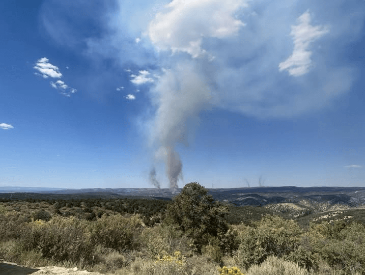 Zones Around Lee And Elk Fire Reminded To Remain Vigilant