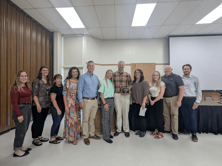 Vernal Chamber Quarterly Outstanding Public Servant