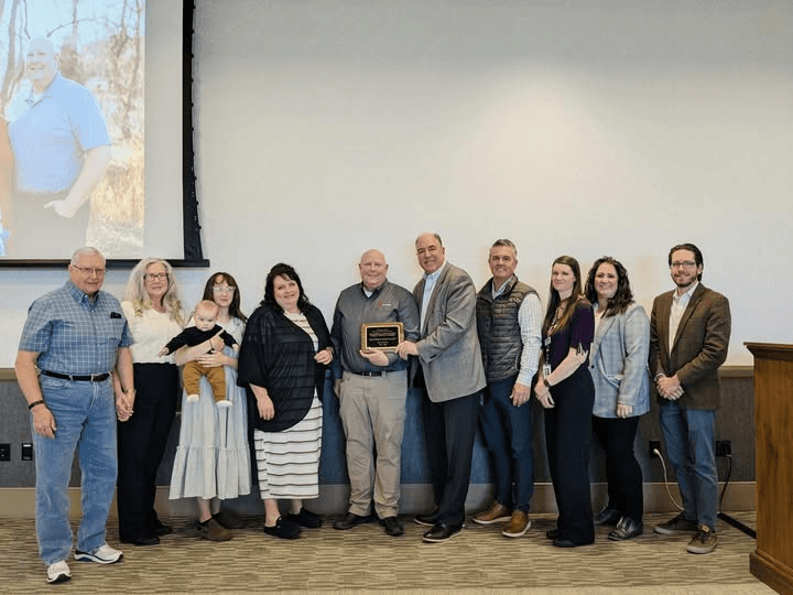 Vernal Chamber Presents Latest Quarterly Outstanding Public Service Award