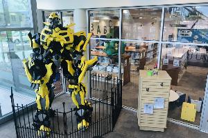 Bumblebee in his new …