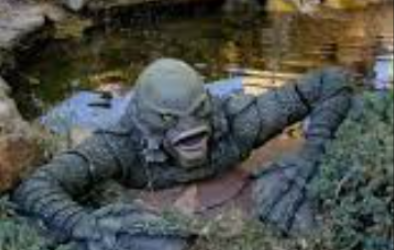 Pierce Family Halloween Light Show Opens to Spook Visitors